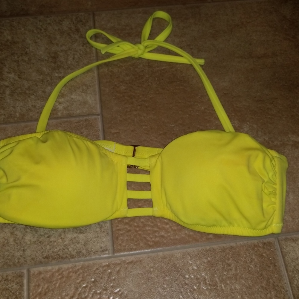 🌻Victoria's Secret Bandeau👙 🌻WILL DONATE SOON!
